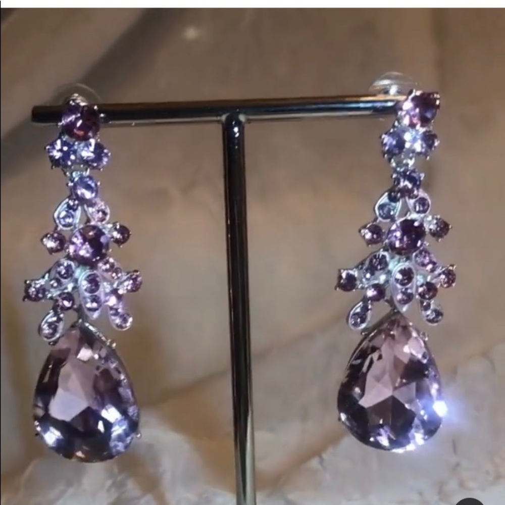 Light rose crystals drop earrings